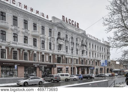 Odessa, Ukraine 29.01.2023. Passage Hotel Near The Sobornaya Square In Odessa, Ukraine, On A Gloomy 