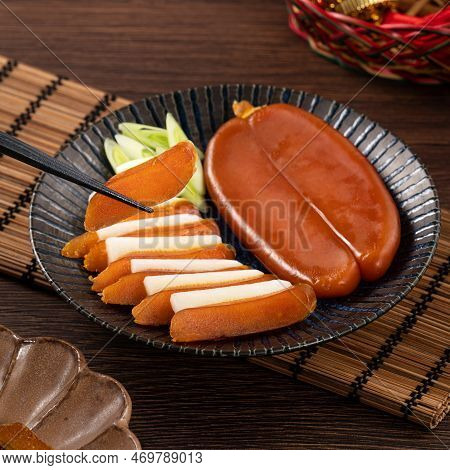 Delicious Fresh Mullet Roe For Chinese Lunar New Year Gift Basket Celebration.