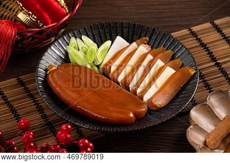 Delicious Fresh Mullet Roe For Chinese Lunar New Year Gift Basket Celebration.