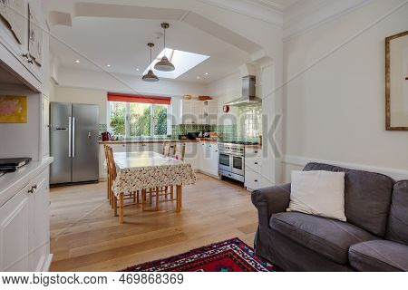 Cambridge, England - November 7 2017: Kitchen With Fitted Cupboards And Dining Table Within Victoria