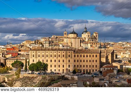 Toledo, Spain - Nov 30, 2022: Old City With Its Alcazar, Royal Palace Over The Tagus River Sinuosity