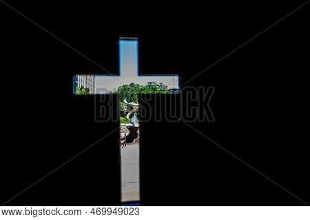 Omaha, Nebraska, Us - 5.2022 - View Out Of A Cross Window Of St. Johns Parish Catholic Church On The