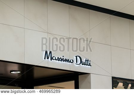 Novi Sad, Serbia - January 28, 2023: Brand Logo Sign Of Massimo Dutti Store In Promenada Shopping Ce