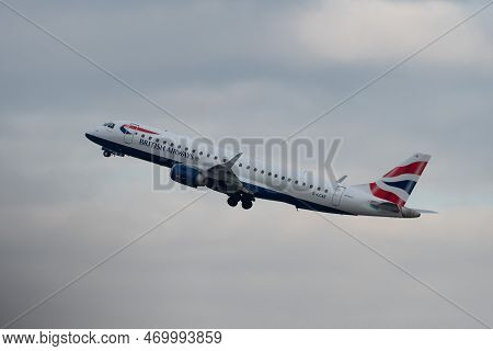 Zurich, Switzerland, January 20, 2023 British Airways Embraer E190-lr Takeoff From Runway 28