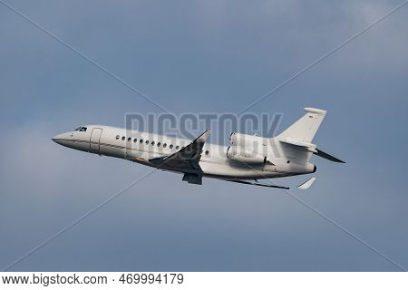 Zurich, Switzerland, January 20, 2023 Dessault Falcon 8x Business Aircraft Taking Off From Runway 28