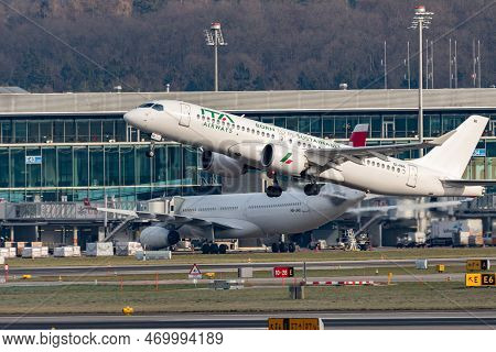 Zurich, Switzerland, January 20, 2023 Ita Italian Airlines Bombardier Cs-300 Od A220 Aircraft Taking