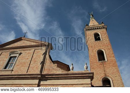 Italy, Marche, Ascoli Piceno: Details Of Duomo Of Ripatransone.