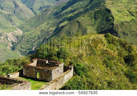 Peru, Remote Spectacular The Inca Ruins Of Choquequirau Near Cuzco