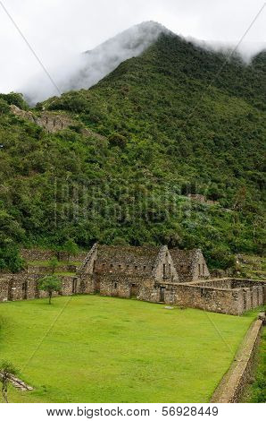 Peru, Remote Spectacular The Inca Ruins Of Choquequirau Near Cuzco