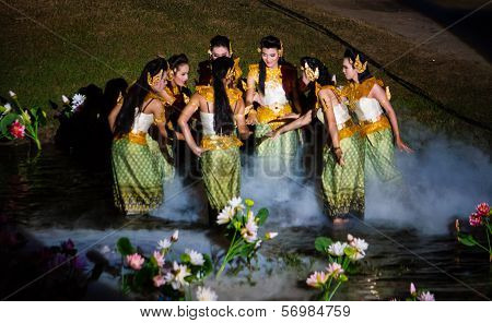 Ayutthaya Ligth & Sound Presentation And Thai Historical Acting On Dec 7-16, 2012