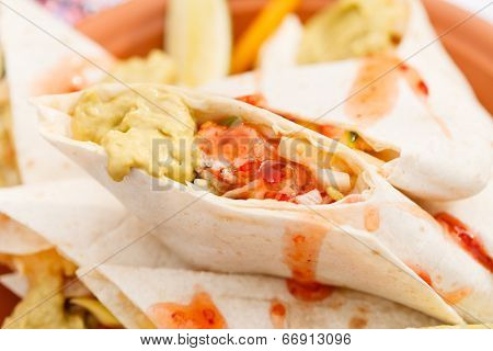 tortillas with dip