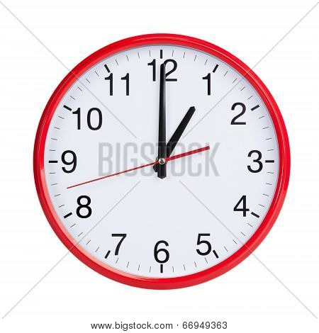 Round Clock Shows Exactly One O'clock
