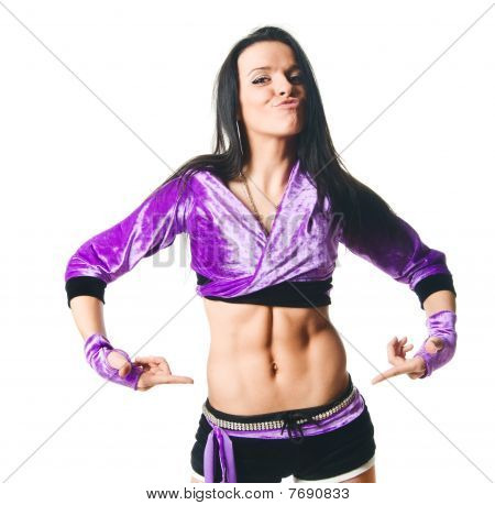 Bella danzatrice del ventre muscolare