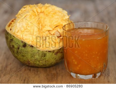 Medicinal Bael Fruit With Juice