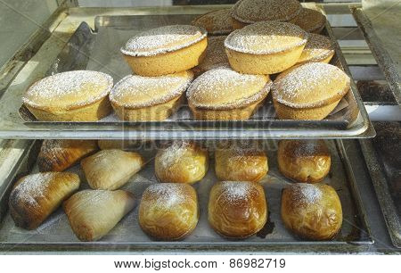 Napoletan Cake