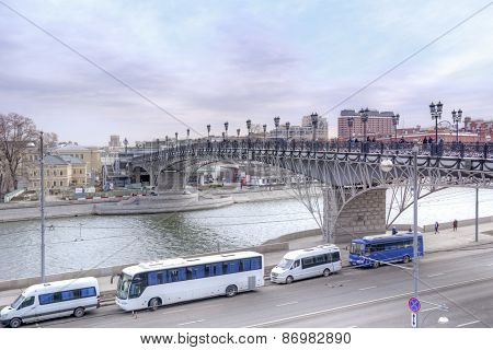 Patriarshy Bridge Across The River Moskva