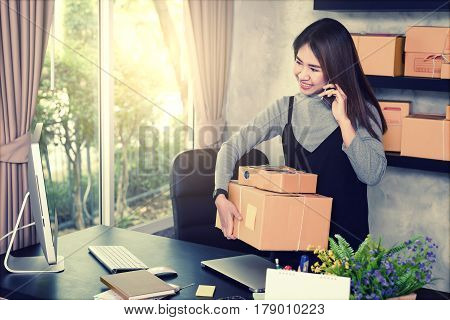 Asian Beautiful Charming Girl Entrepreneur In Casual Suit Comfirm Order With Customer Before Send Go