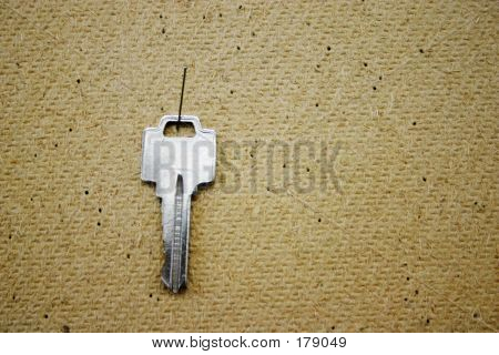 Llave en el tablero de recorte