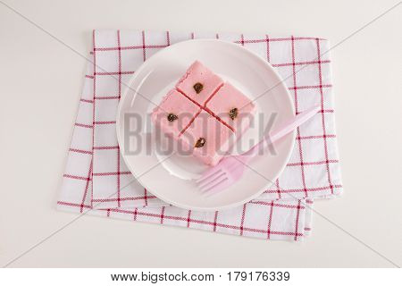 Sali Cake On Red