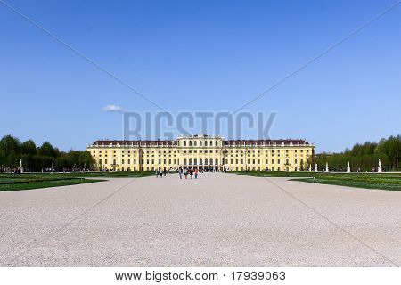 Schönbrunn Front View
