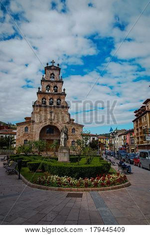 Church Of The Assumption In Cangas De Onis, Asturias,  Spain And Statue Of Don Pelayo, First King Of