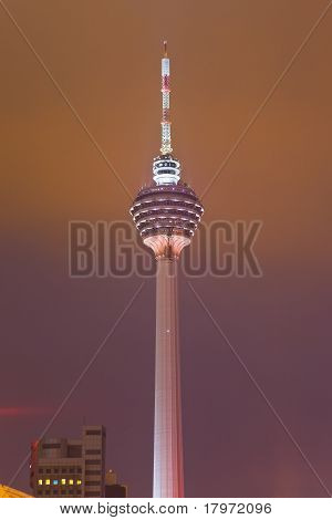 Wieża telewizyjna Menara w Kuala Lumpur (Malezja)