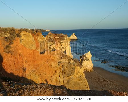 Praia da Rocha günbatımı kızdırma içinde