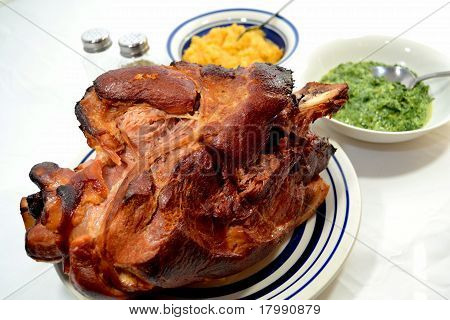 หมูอบกับด้าน