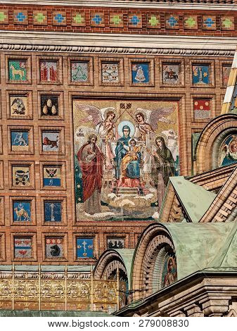 St. Petersburg, Russia - Sept 15, 2018: Church Of The Savior On The Blood In St. Petersburg Is A Mus