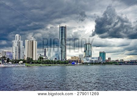 Verkh-isetskiy Pond And Promenade. City Center And Teatr, Plotinka. Skyscraper 213 Meters. Yekaterin