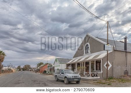 Carnavon, South Africa, September 1, 2018: An Early Morning Street Scene, With Old Houses, In Carnav