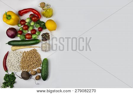Seasonal Vegetables - Broccoli, Bell Peppers, Tomatoes, Onions, Garlic With Spices And Herbs. Ingred