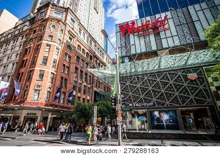 23th December 2018, Sydney Nsw Australia: Street View In Sydney Cbd With Westfield Shopping Centre A