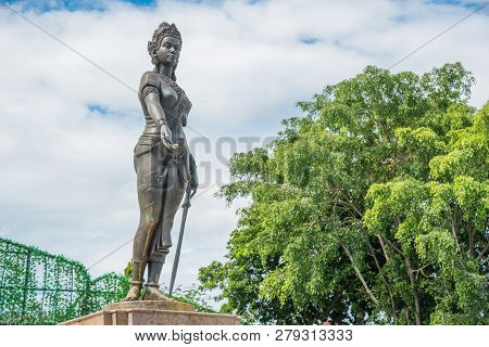 Lamphun, Thailand : June-27-2017 : Queen Jamadevi (chamadevi) Monument In The Centre Of Lamphun Town