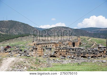 Ancient City Of Hierapolis, Pamukkale, Turkey. The Fascinating And Beautiful Beauty Of The Historica