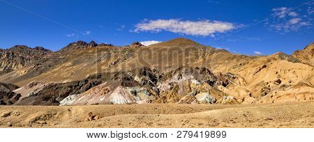 Artists Palette At Death Valley National Park, Californien