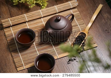 Image Of Chinese Puple Clay Teapot And Cups