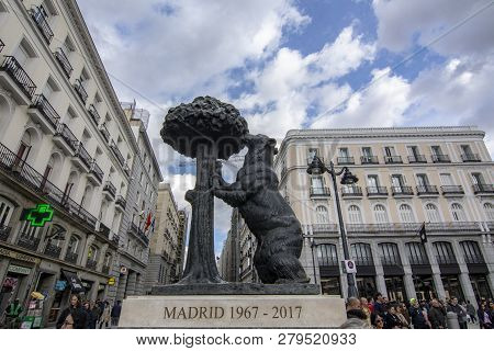Symbol Of Madrid - Statue Of Bear And Strawberry Tree, Puerta Del Sol, Spain