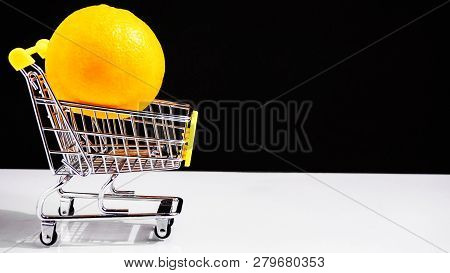 Healthy Diet Buying Oranges Fruit Fructarians Dietary Fruit