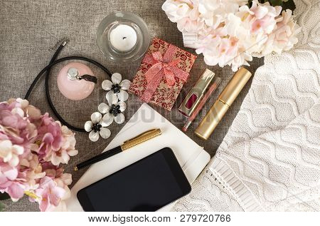 Phone, Gadget, Pen, Necklace, Flowers, Perfume Bottle,  Hydrangea, Gift Box,   Lipstick,