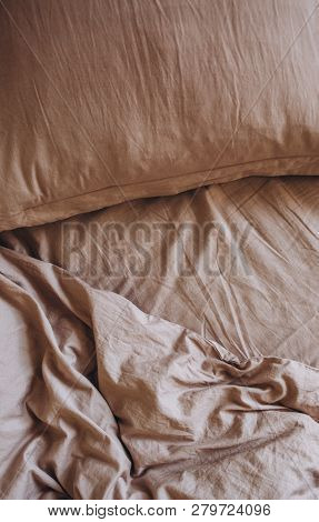 Bedding Items Bed Beige Pillow Blanket Textiles