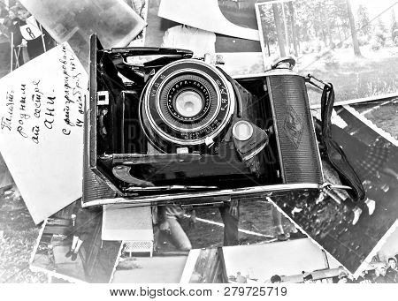 Moscow, Russia-april 1. Retro Camera Agfa Billy-record On Old Photos April 1, 2014. Billy Camera Ser