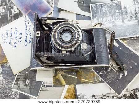 Moscow, Russia-april 1. Retro Camera Agfa Billy-record On Old Photos April 1, 2014. Billy Camera Ser