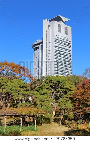 Tokyo, Japan - November 29, 2016: Bunkyo Civic Center Skyscraper In Tokyo. Bunkyo Is One 23 Special 