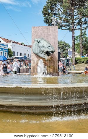 Curitiba - Pr, Brazil - December 16, 2018: Memories Fountain. Monument Fonte Da Memoria - O Cavalo B