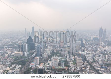 Bangkok, Thailand - January 22, 2019: Air Pollution In Bangkok With Pm2.5 Air-quality Index (aqi) Re