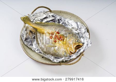 Small Yellow Croaker Baked On Tin Foil