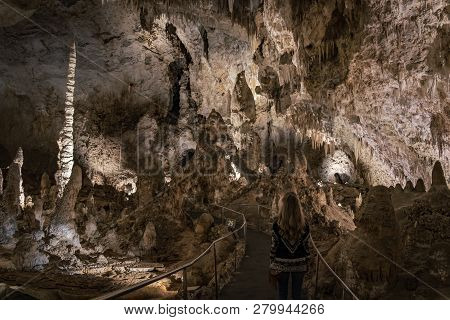 Stalactites And Stalagmites In A Cave Known As Carlsbad Caverns In Southern New Mexico, Usa
