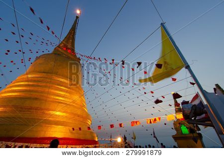 Phukhao Thong Temple  On The Night Bangkok Thailand
