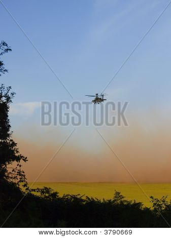 Helicóptero en vuelo